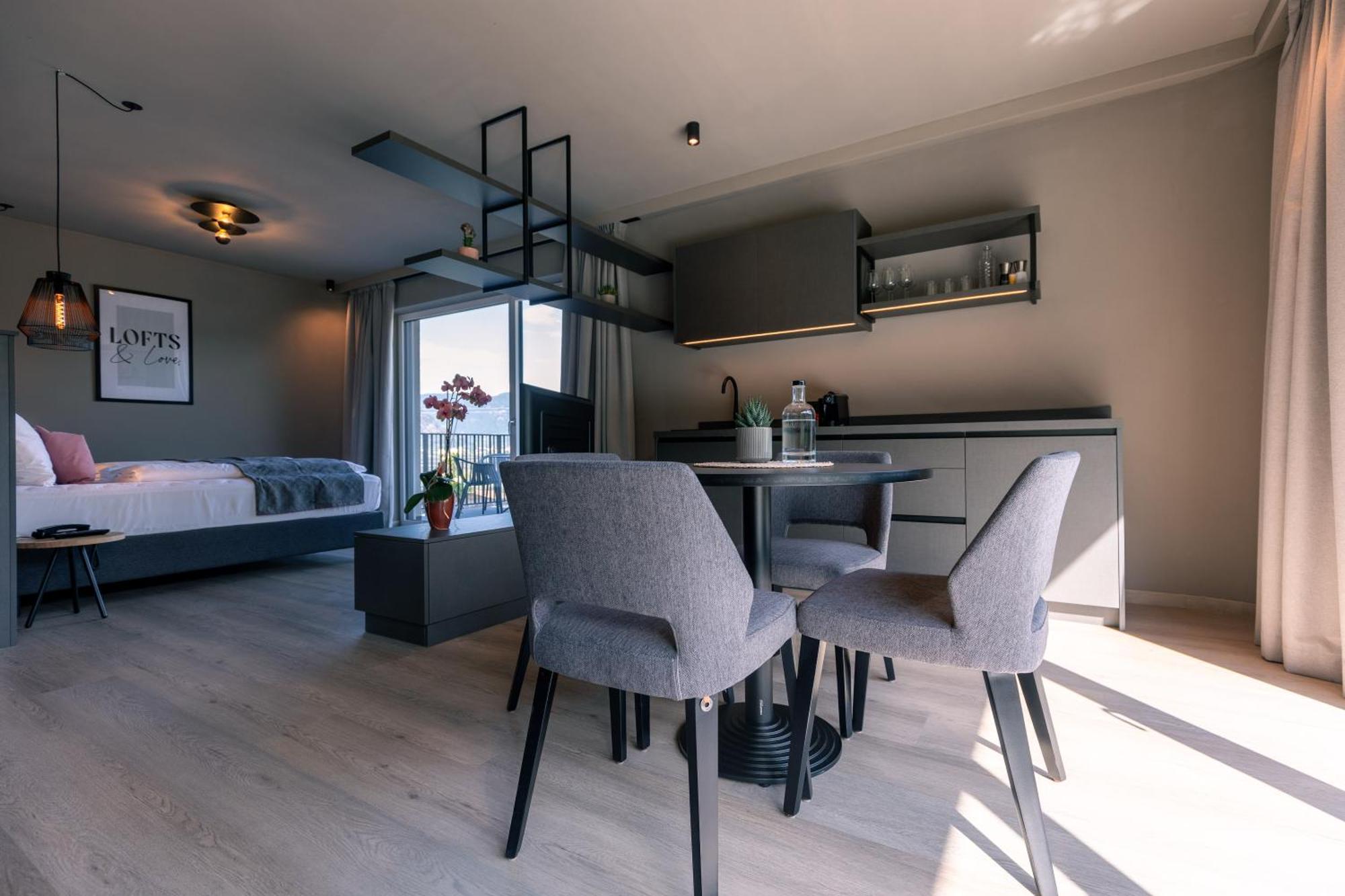 Belia Lofts - Adults Only - Apartments Appiano Sulla Strada Del Vino Εξωτερικό φωτογραφία