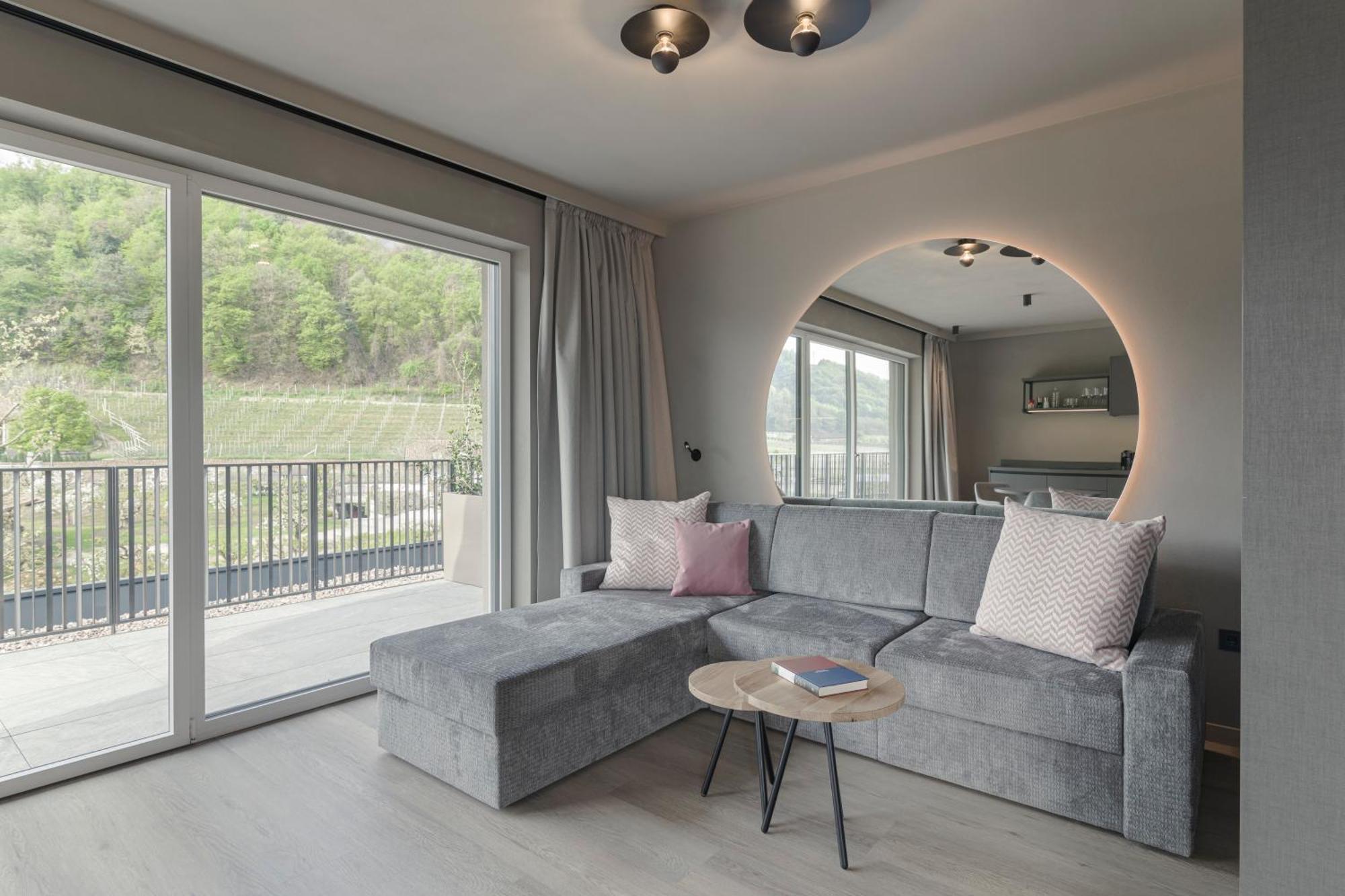 Belia Lofts - Adults Only - Apartments Appiano Sulla Strada Del Vino Εξωτερικό φωτογραφία